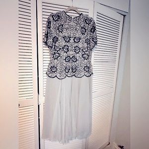 A.Papell Boutique Silk/Chiffon Evening dress - Light Gray/Navy+White beaded top